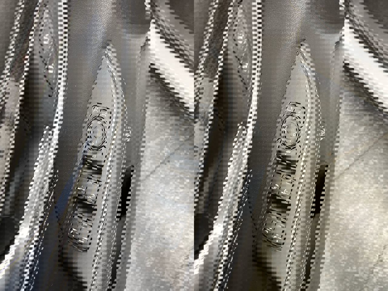 Certified 2023 Buick Envision Preferred w/ Sport Touring Package image 8