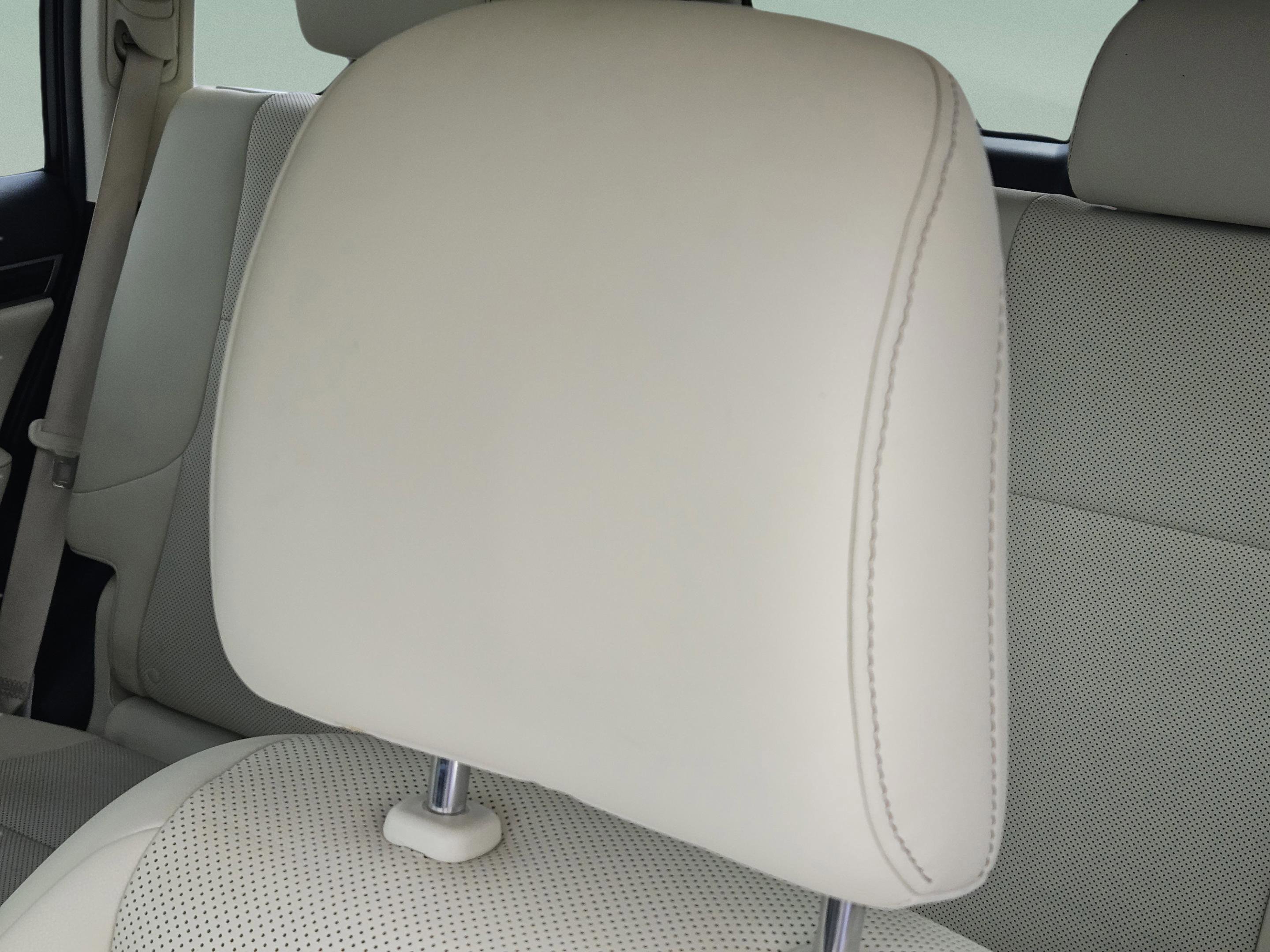 Used 2023 Lexus GX 460 Premium w/ Accessory Package image 17