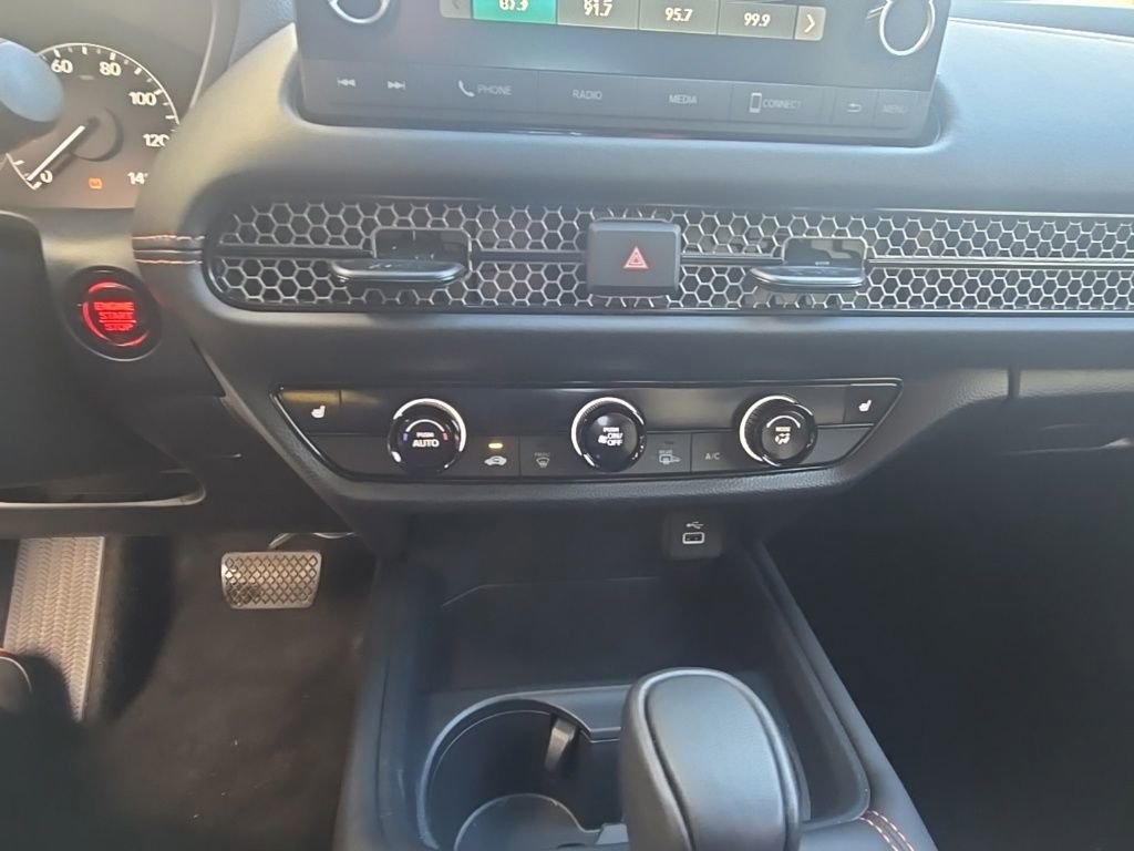 Used 2025 Honda HR-V Sport image 19