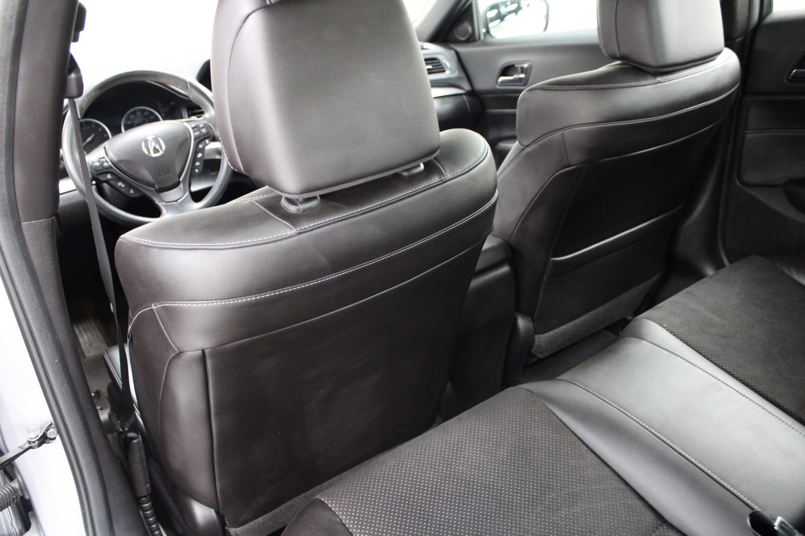 Used 2017 Acura ILX w/ Technology Plus & A-SPEC image 17