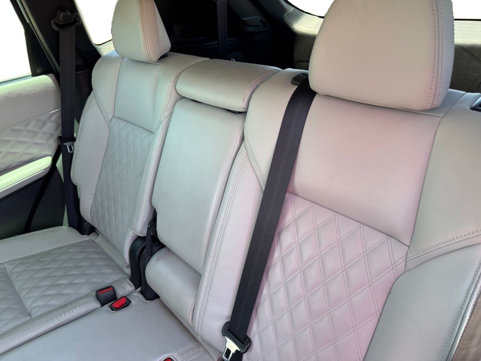 Used 2022 Mitsubishi Outlander SEL AWD/4WD image 16