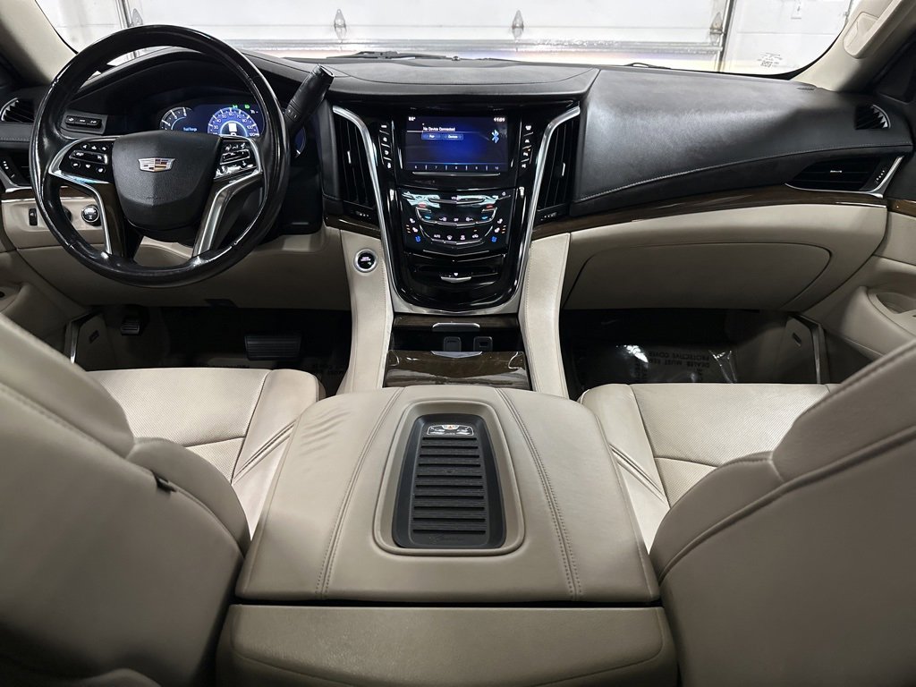 Used 2018 Cadillac Escalade Luxury image 22