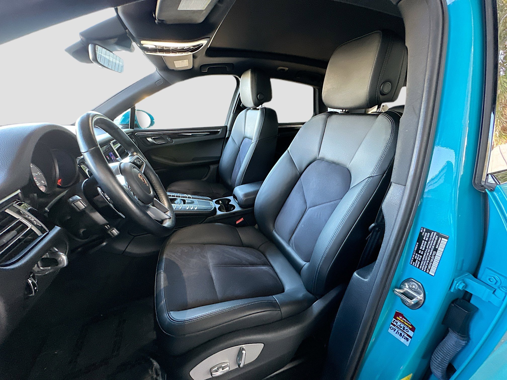 Used 2021 Porsche Macan S image 21