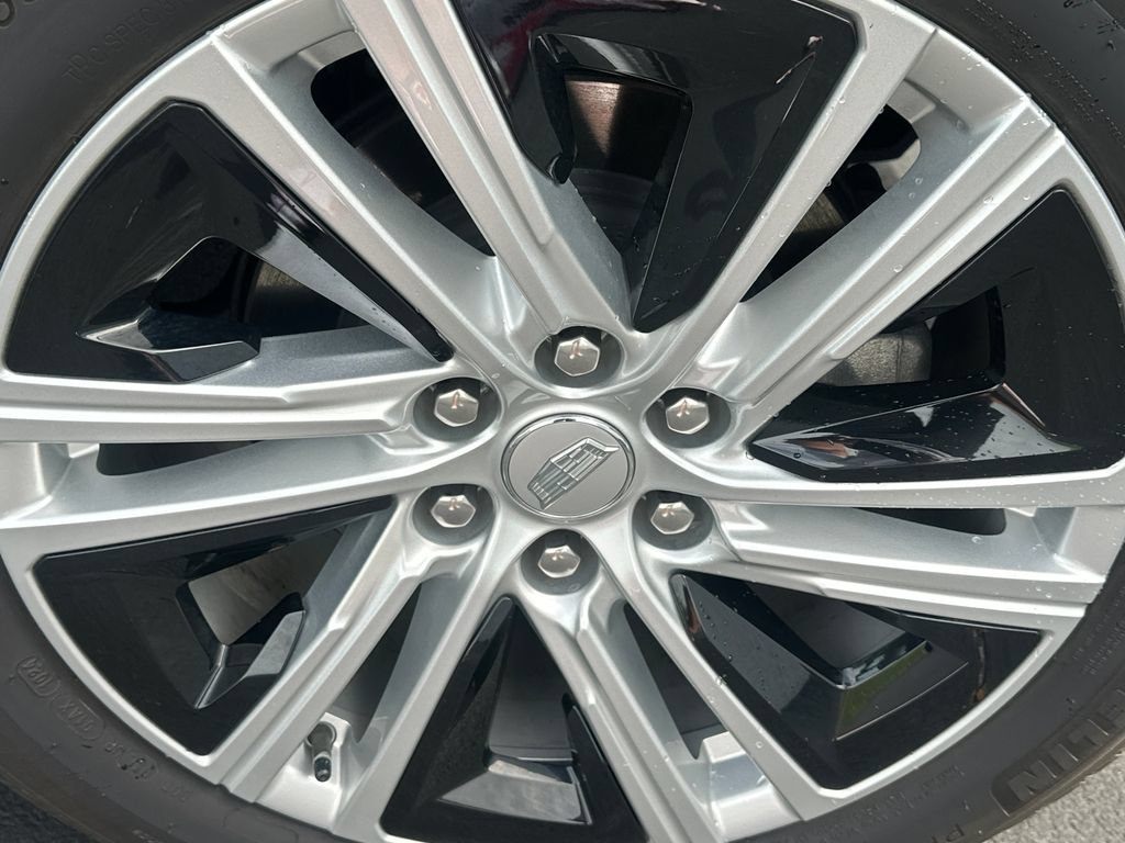 Used 2024 Cadillac Lyriq Tech AWD/4WD image 25