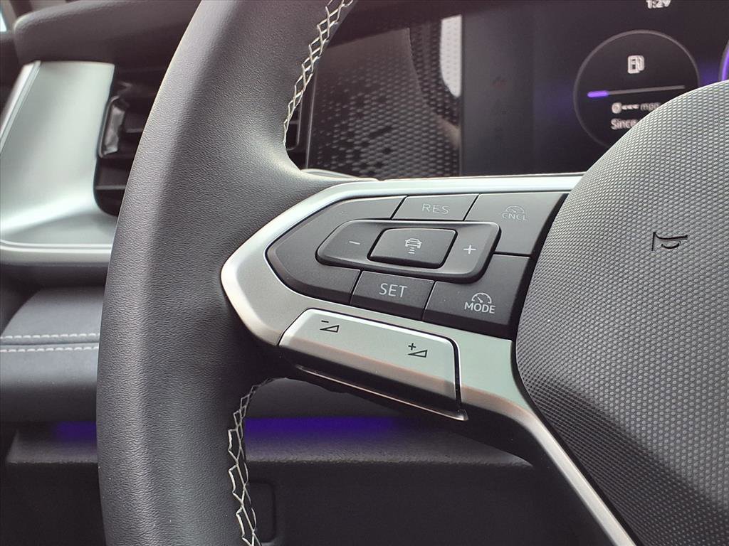 New 2026 Volkswagen Tiguan SE image 21