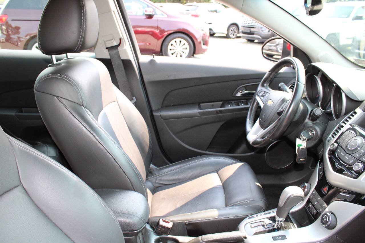 Used 2011 Chevrolet Cruze LT FWD image 11