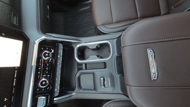 New 2026 GMC Sierra 3500 Denali w/ Denali Reserve Package image 38