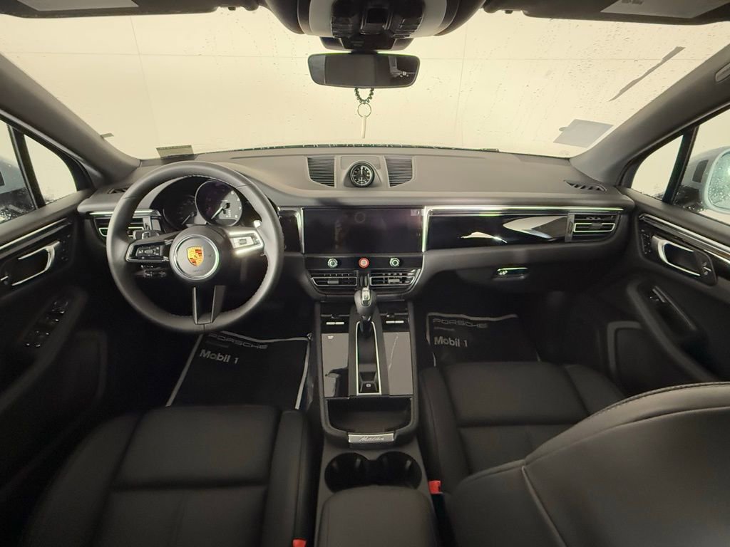 New 2026 Porsche Macan image 20
