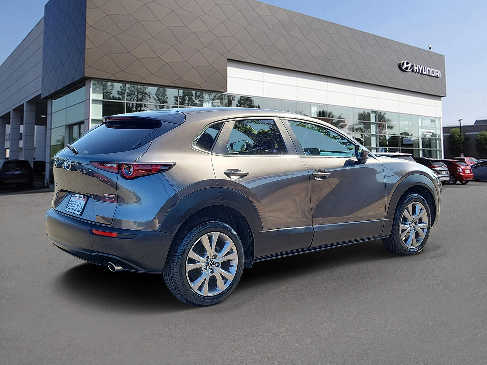 Used 2021 MAZDA CX-30 FWD 2.5 S w/ Preferred Package image 2