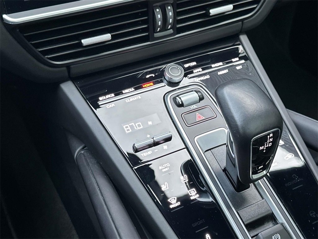 Used 2022 Porsche Cayenne GTS image 29