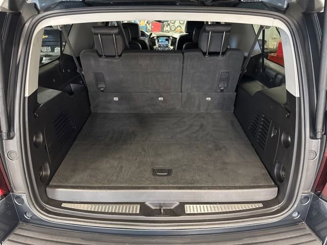 Used 2019 Chevrolet Suburban LT image 13