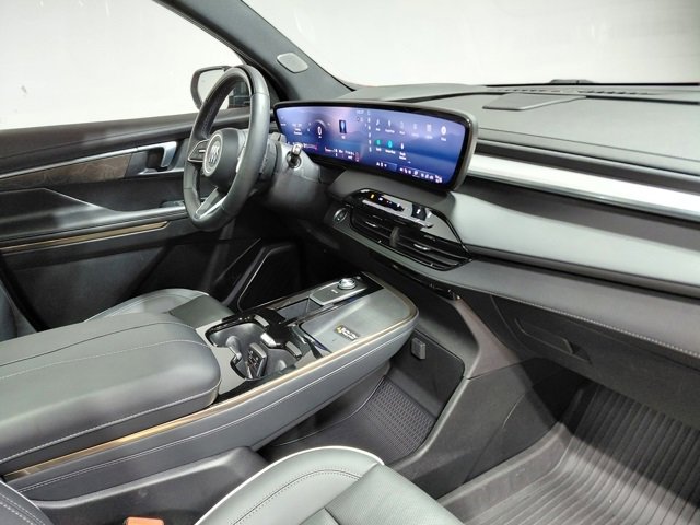 Certified 2025 Buick Enclave Avenir w/ Super Cruise Package image 30