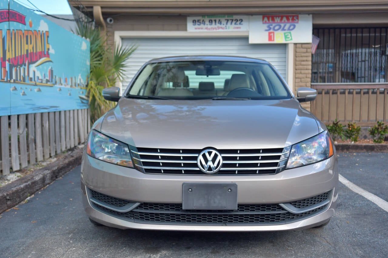 Used 2015 Volkswagen Passat TDI SE FWD image 2