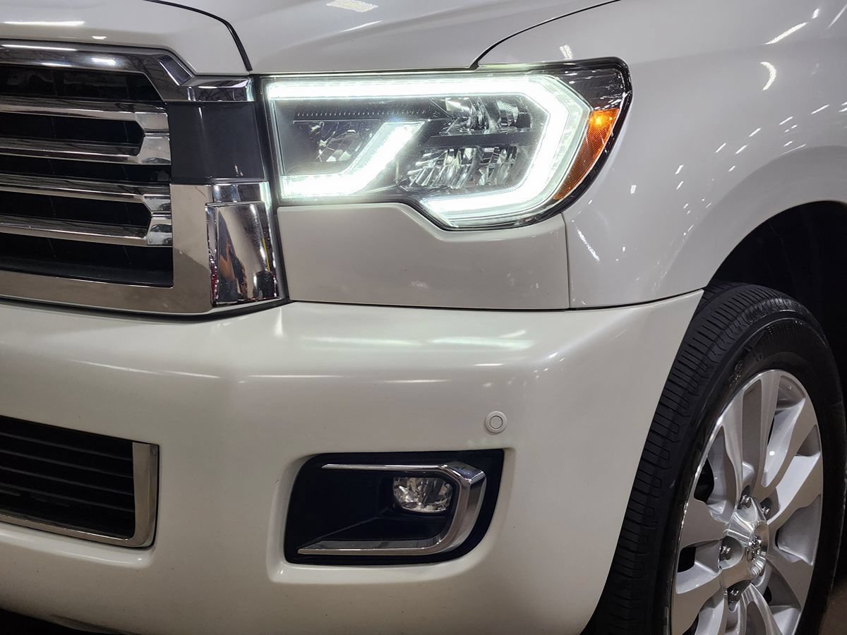 Used 2019 Toyota Sequoia Platinum RWD image 14