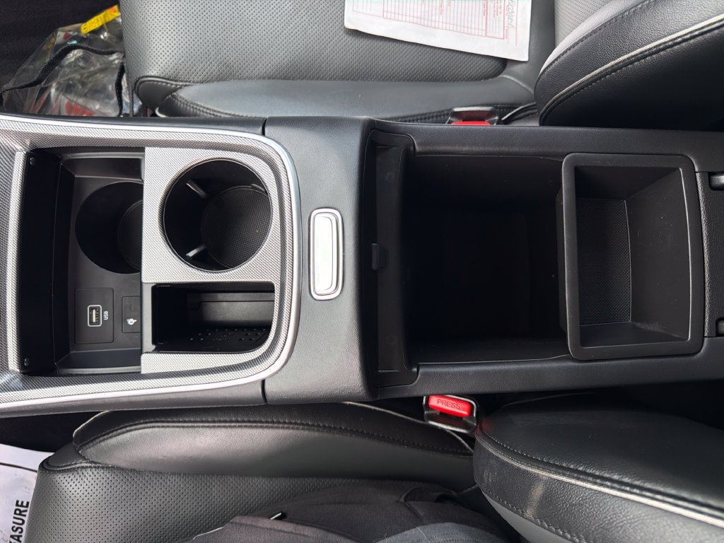 Used 2022 Hyundai Santa Fe SEL w/ Convenience + Premium Package FWD image 26