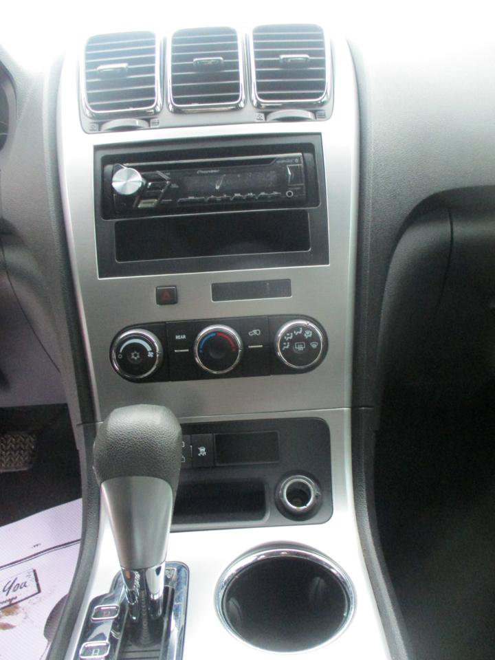 Used 2010 GMC Acadia SL FWD image 12
