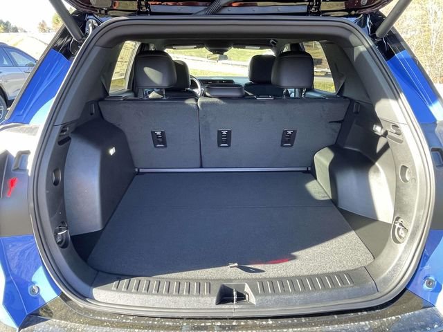 New 2026 GMC Terrain AT4 w/ Convenience Package III AWD/4WD image 10