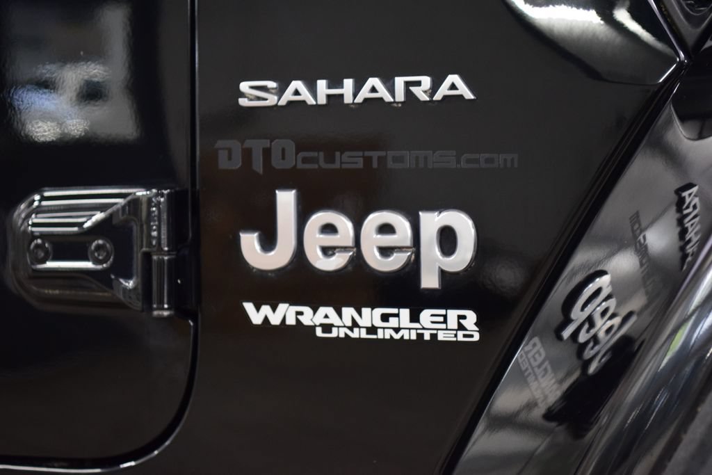 Used 2021 Jeep Wrangler Unlimited Sahara AWD/4WD image 16
