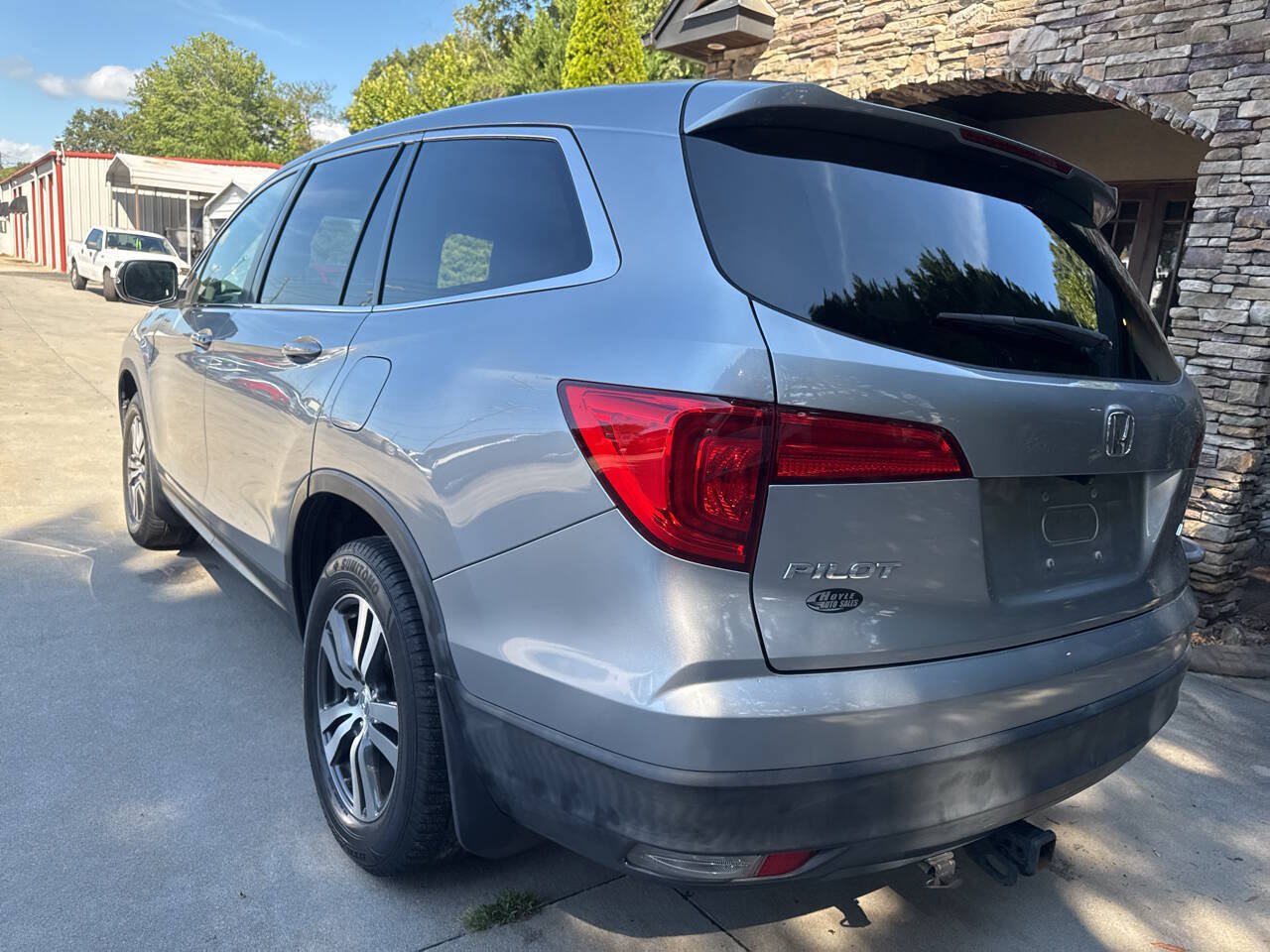 Used 2018 Honda Pilot EX-L image 3