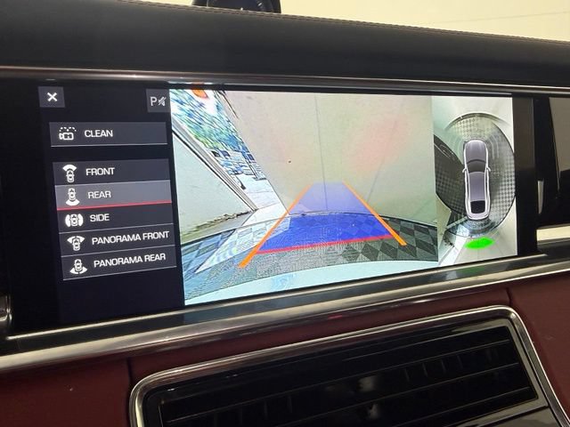 Used 2020 Porsche Panamera RWD image 39