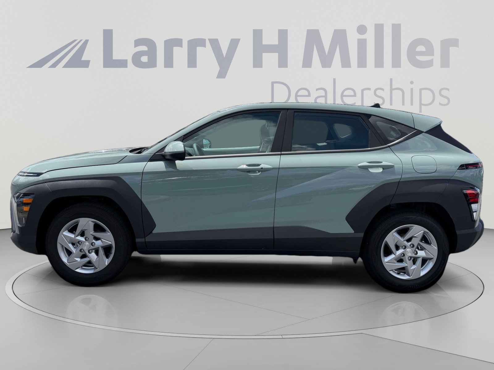 New 2027 Hyundai Kona SE FWD image 3