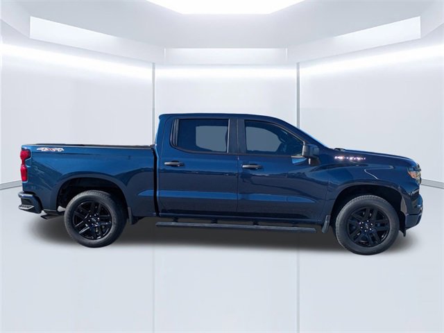 Used 2022 Chevrolet Silverado 1500 Custom image 3