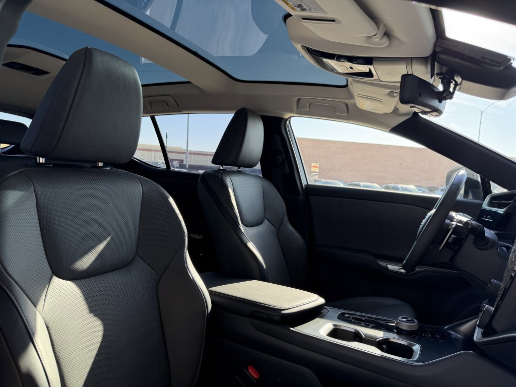 Used 2023 Lexus RZ 450e Premium image 37