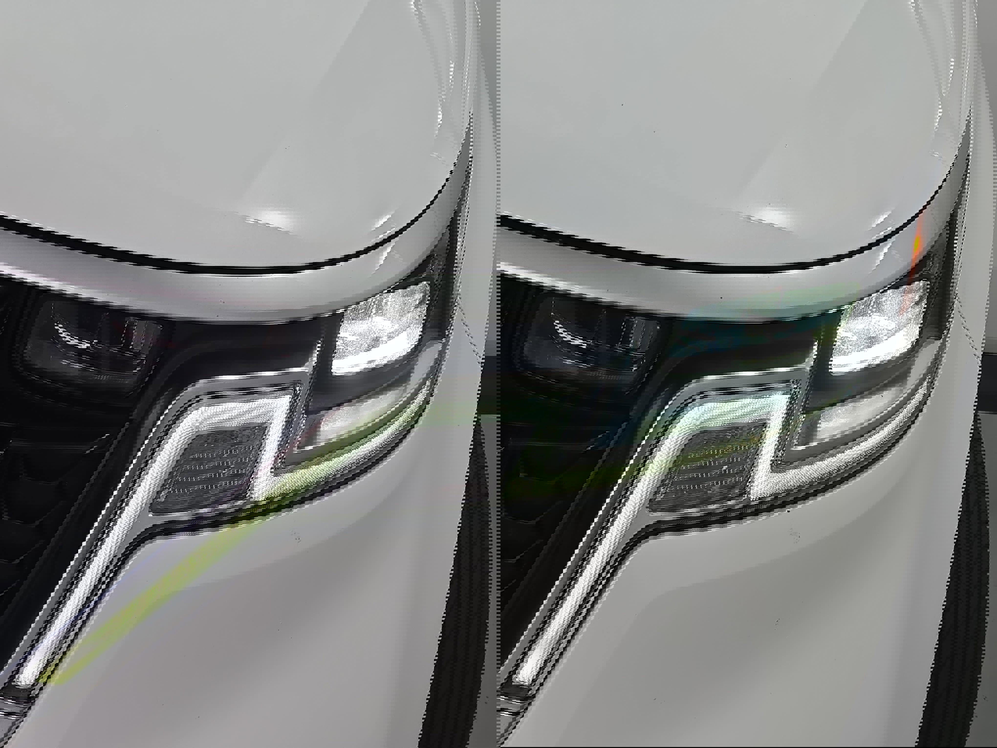 Used 2022 Kia Carnival LX image 30