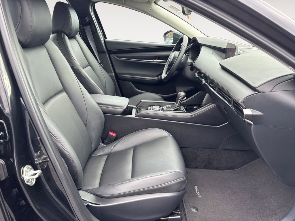 Used 2025 MAZDA MAZDA3 s image 10