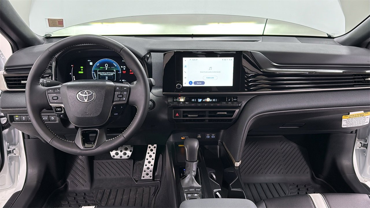 Certified 2025 Toyota Camry SE image 9