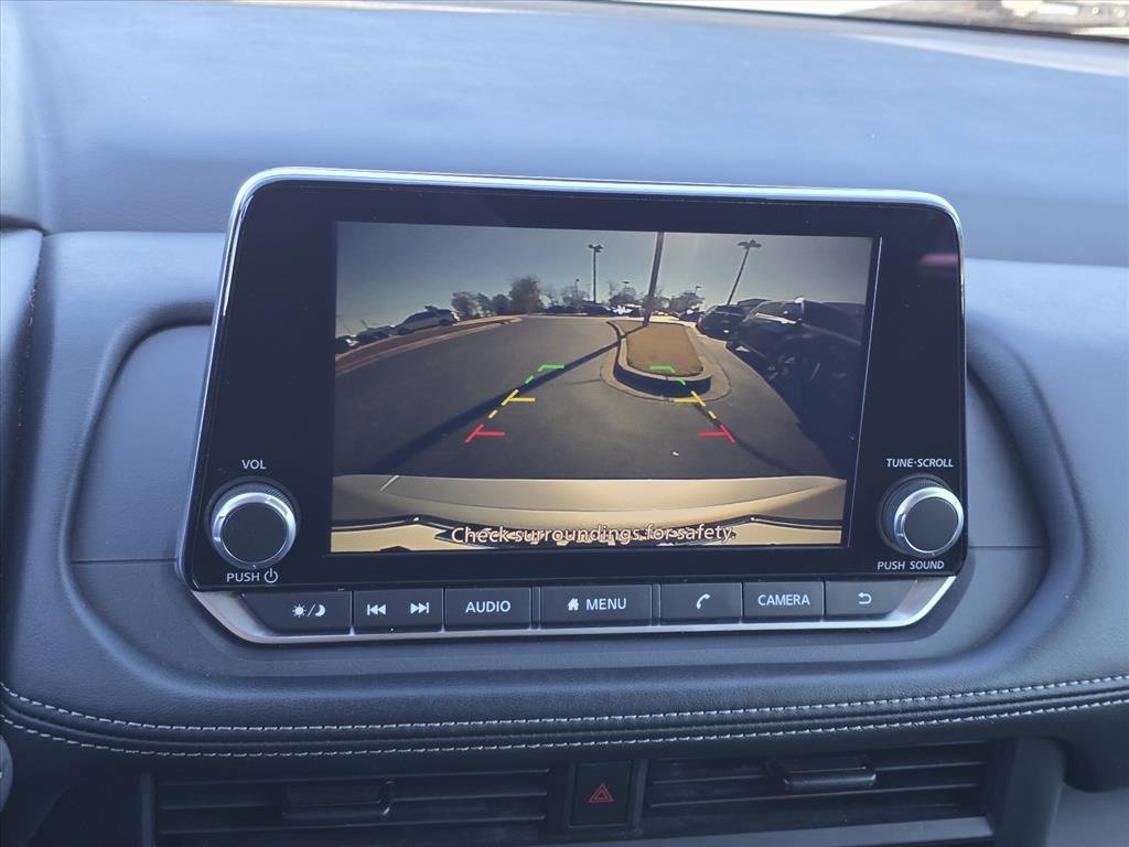 Used 2024 Nissan Rogue S image 19