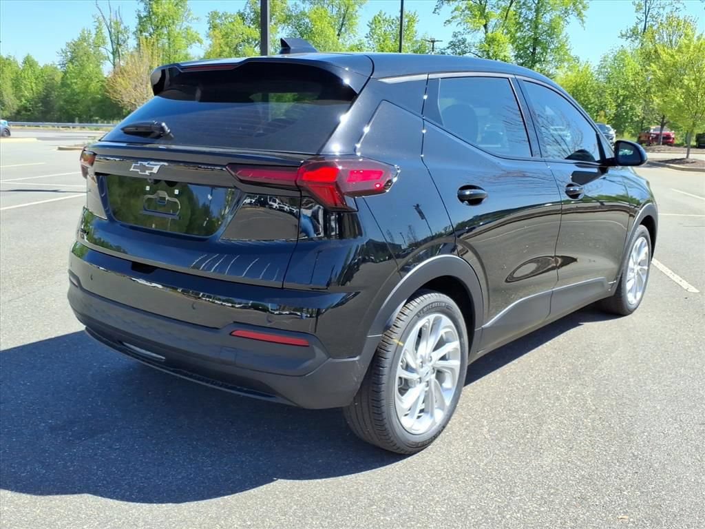 New 2027 Chevrolet Bolt LT w/ Comfort Package FWD image 25