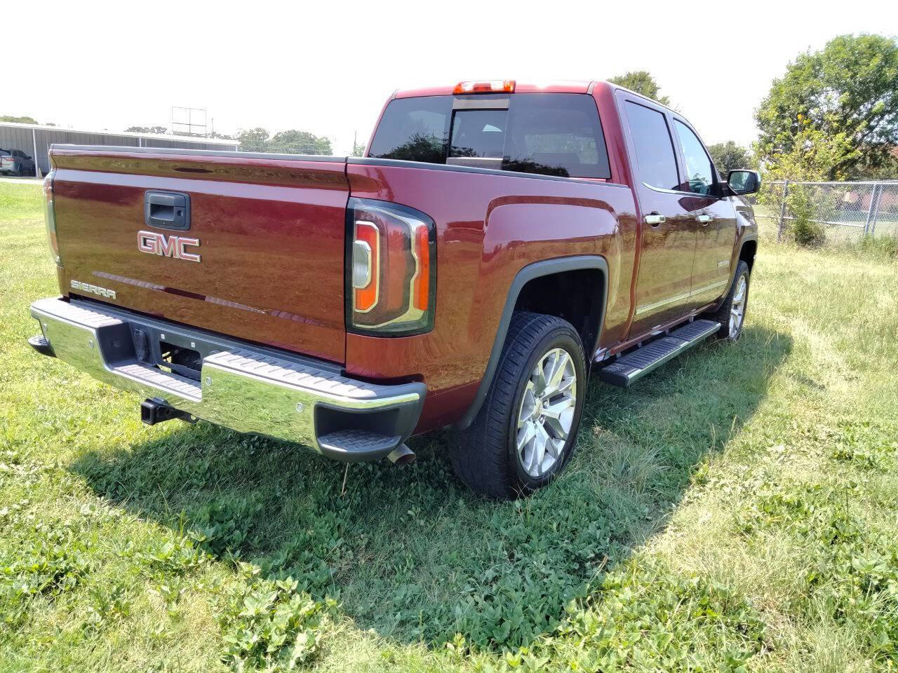 Used 2017 GMC Sierra 1500 SLT w/ SLT Premium Package image 5