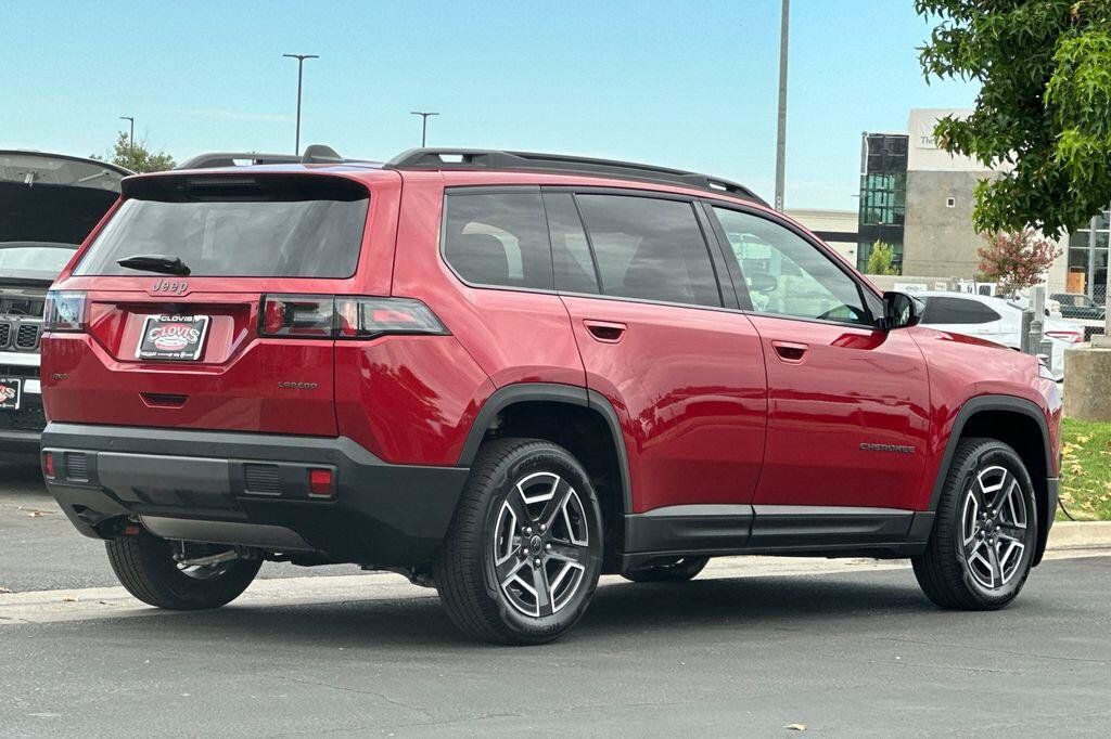 New 2026 Jeep Cherokee Laredo AWD/4WD image 4