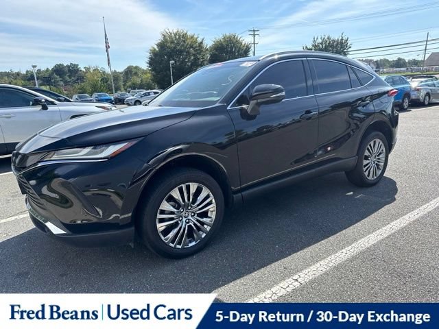 Used 2024 Toyota Venza XLE AWD/4WD image 19