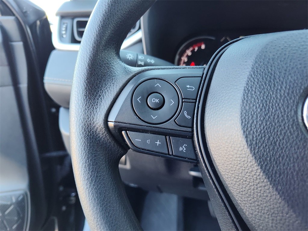 Used 2024 Toyota RAV4 XLE image 25