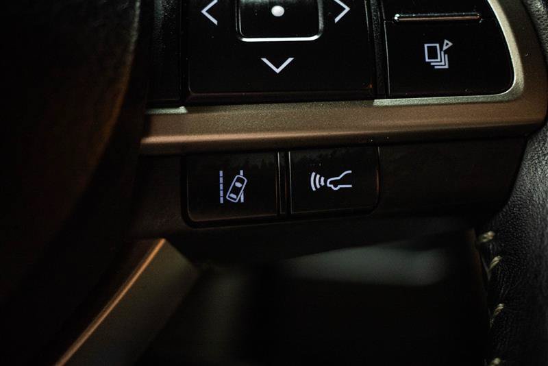 Used 2020 Lexus RX 450h AWD w/ Premium Package image 20
