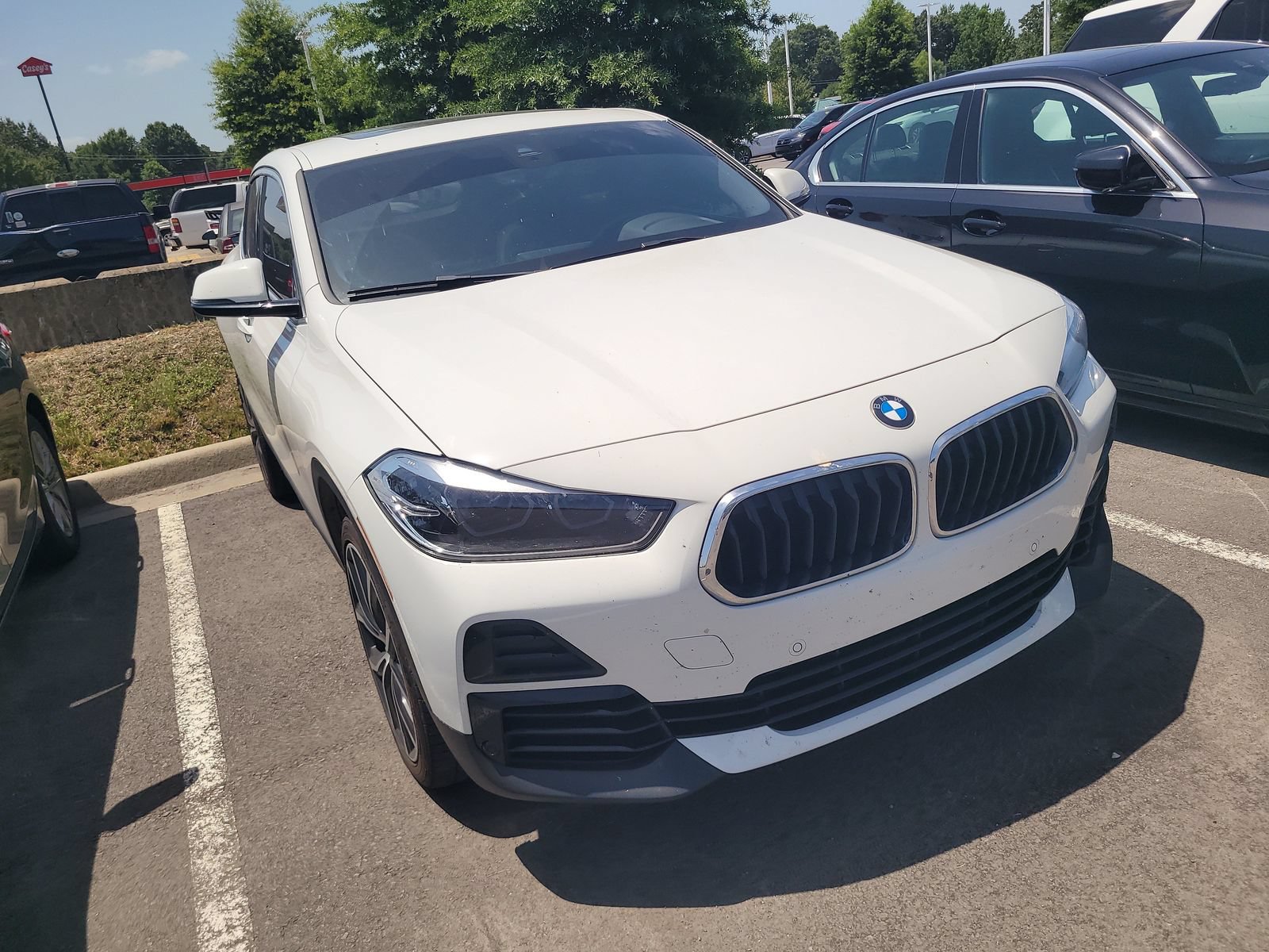 Used 2022 BMW X2 sDrive28i w/ Convenience Package FWD image 3