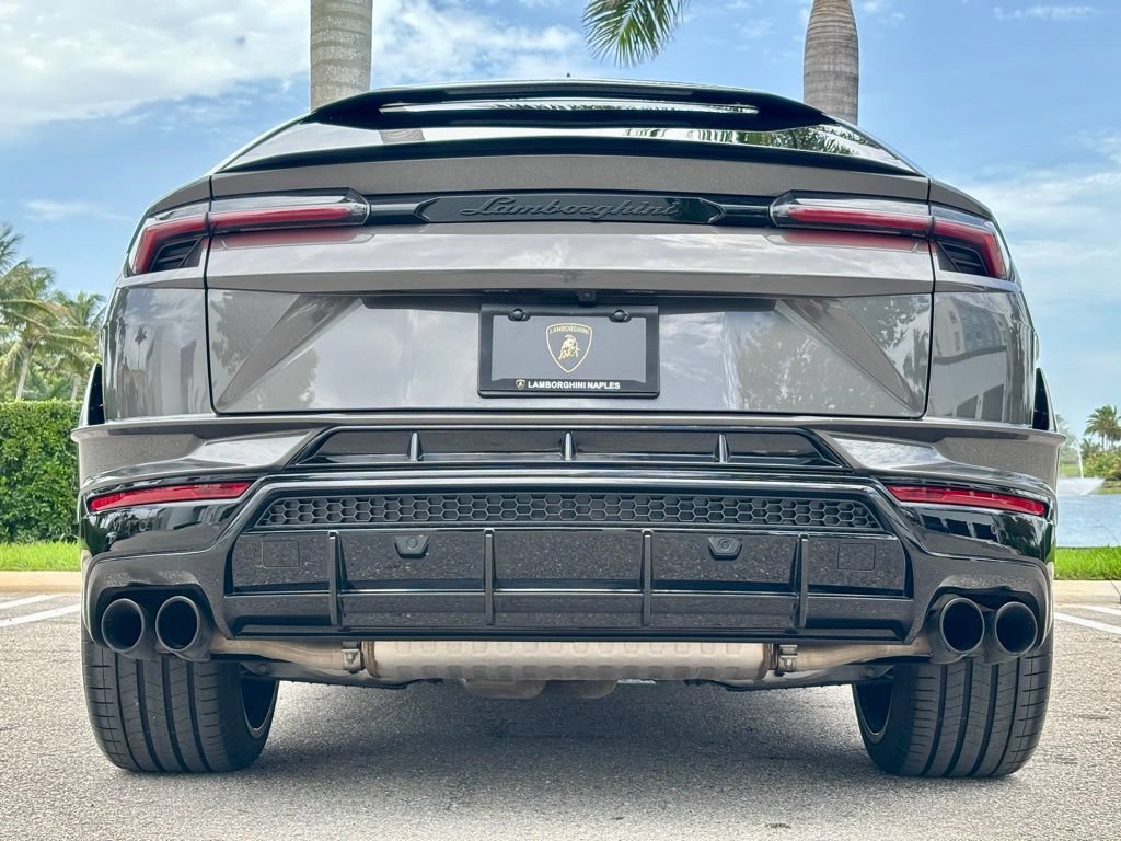 Used 2024 Lamborghini Urus S AWD/4WD image 8