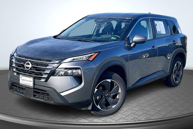 Used 2024 Nissan Rogue SV image 1