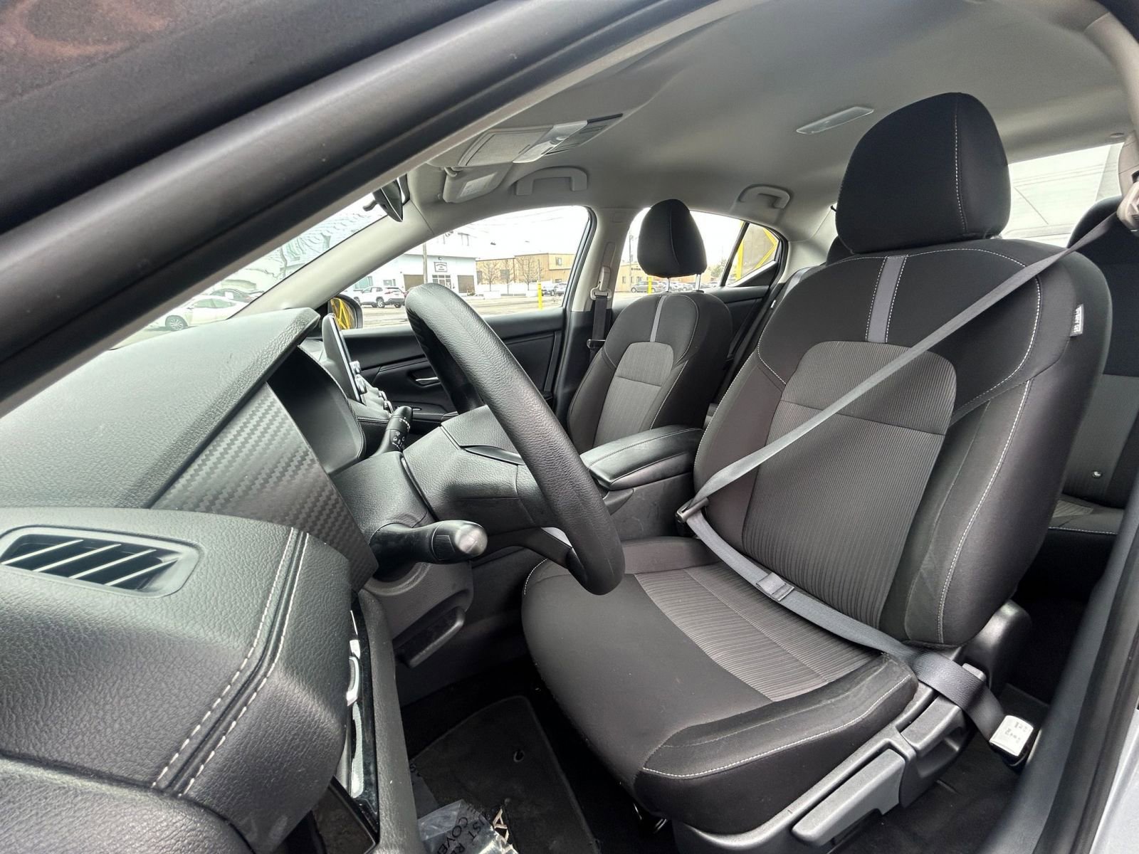 Used 2025 Nissan Sentra SV image 35