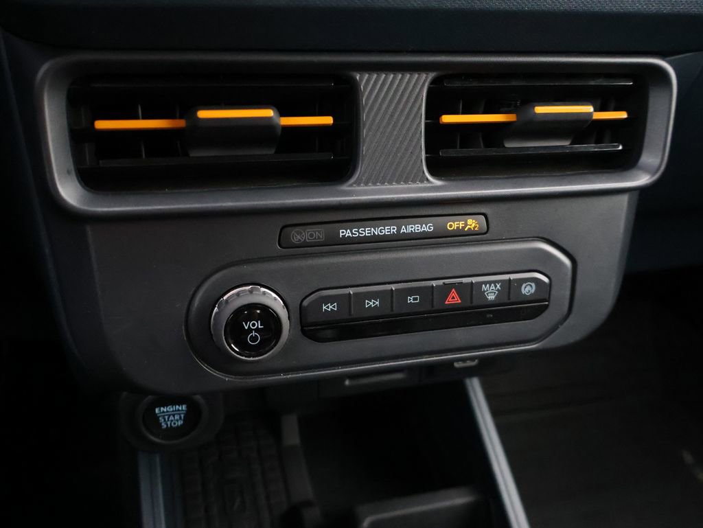 Used 2025 Ford Maverick Tremor image 23
