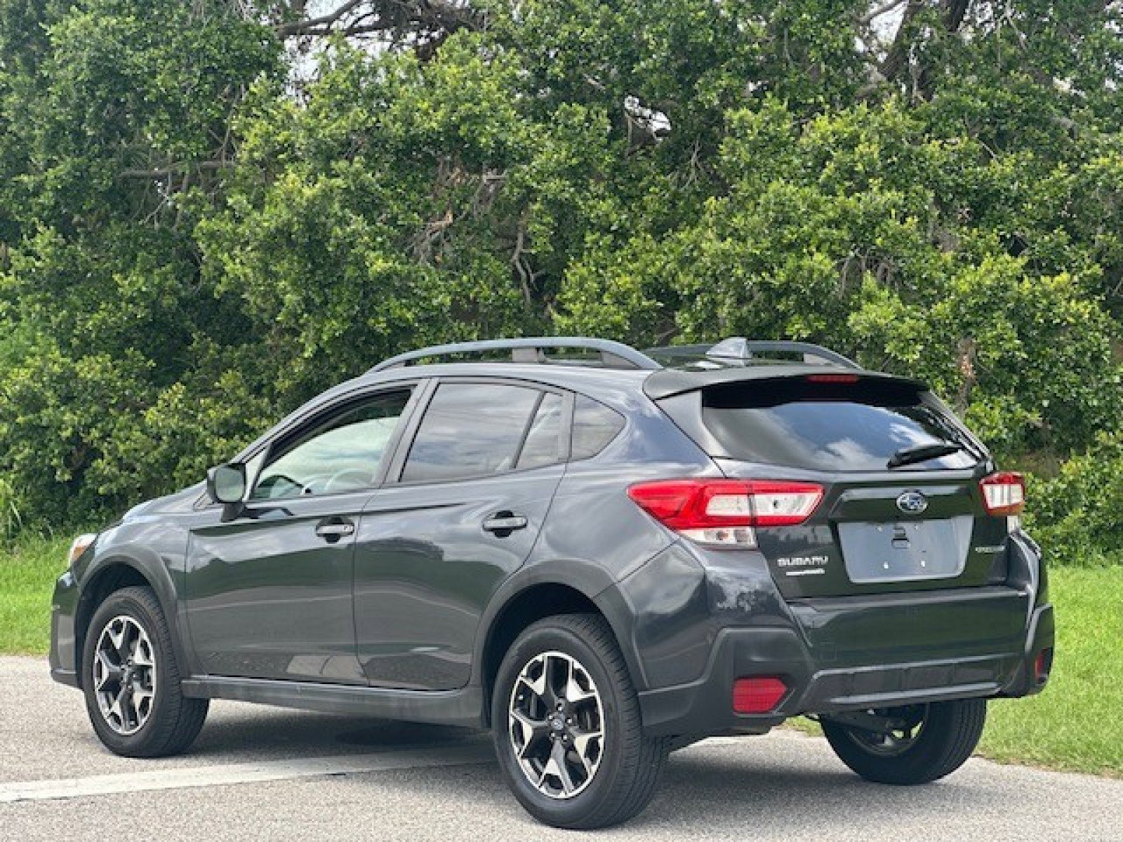 Used 2019 Subaru Crosstrek 2.0i Premium image 3