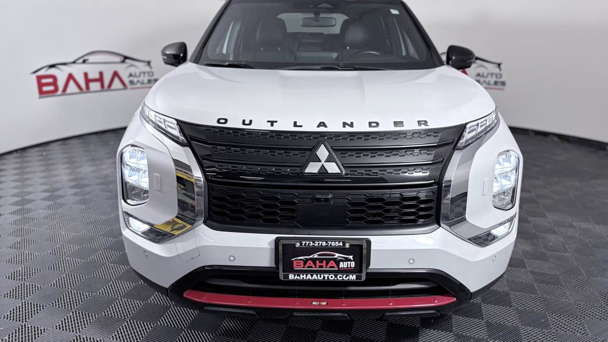Used 2023 Mitsubishi Outlander ES AWD/4WD image 9