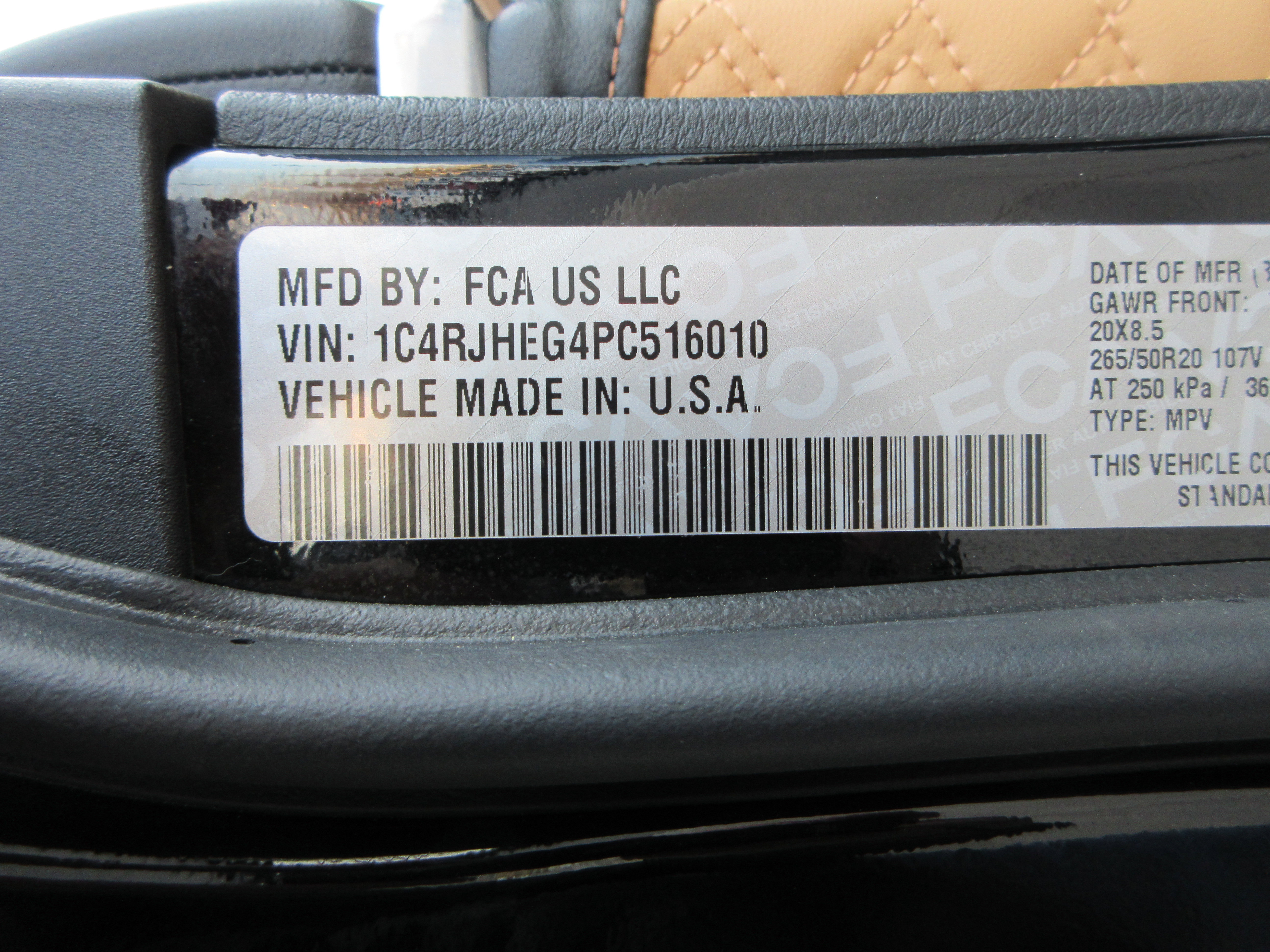 Used 2023 Jeep Grand Cherokee Summit w/ Luxury Tech Group V image 62