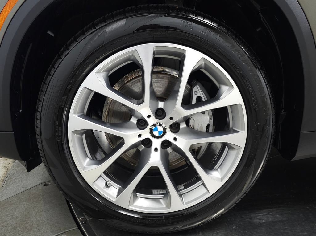 Used 2026 BMW X5 xDrive40i w/ Premium Package AWD/4WD image 13