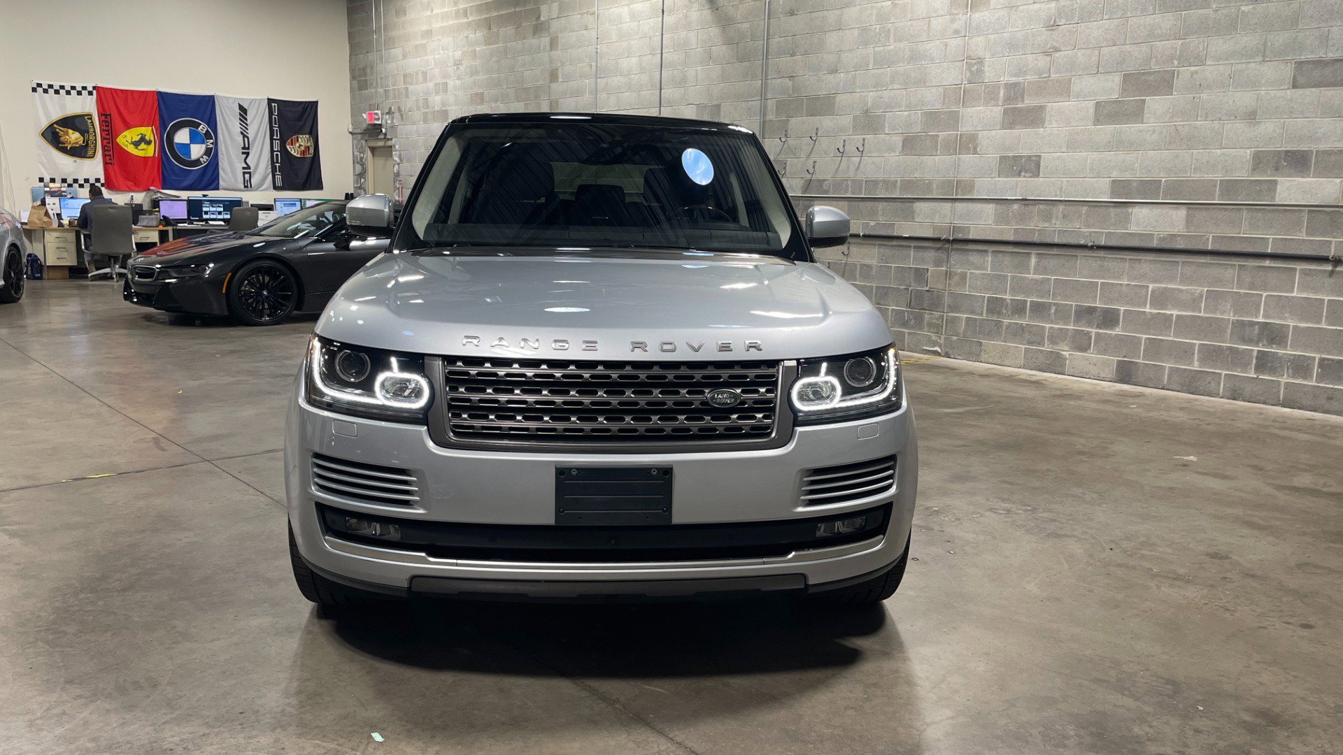 Used 2017 Land Rover Range Rover image 10