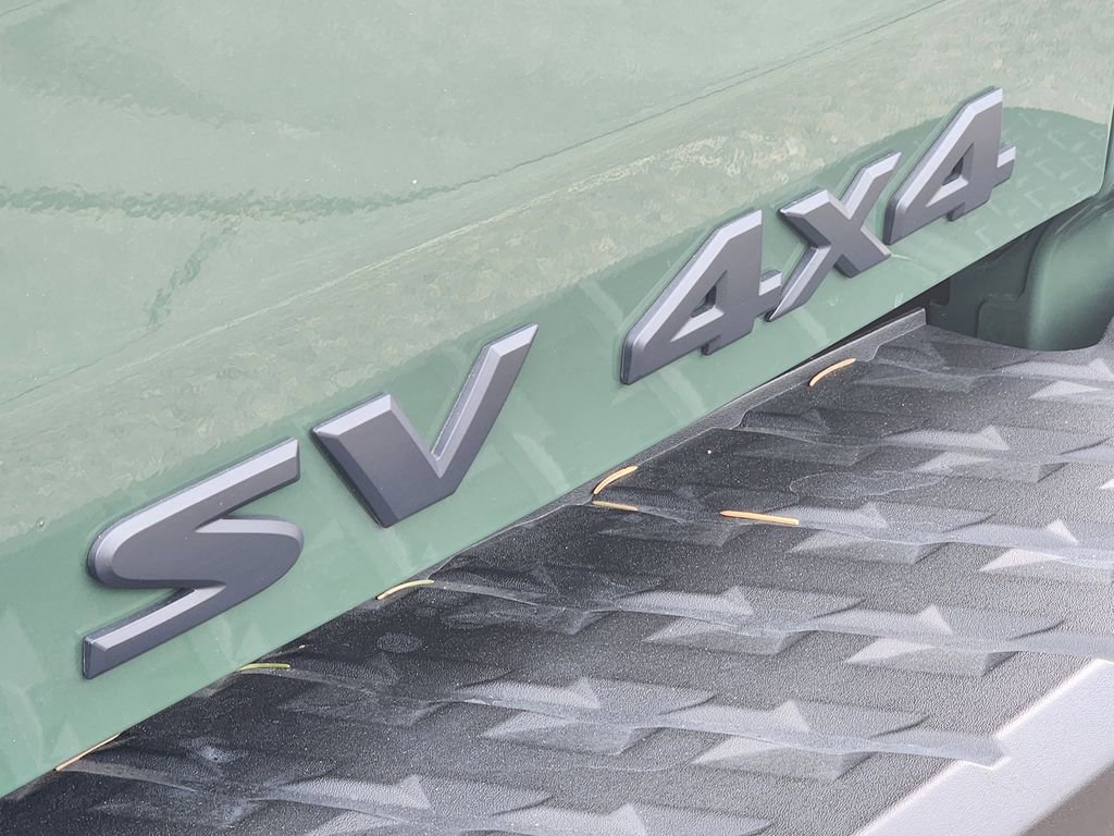 Used 2024 Nissan Titan SV w/ SV Bronze Edition Package image 12