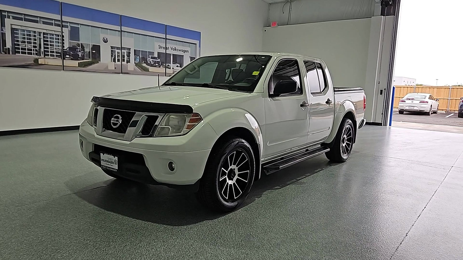 Used 2019 Nissan Frontier SV w/ Value Truck Package RWD image 4