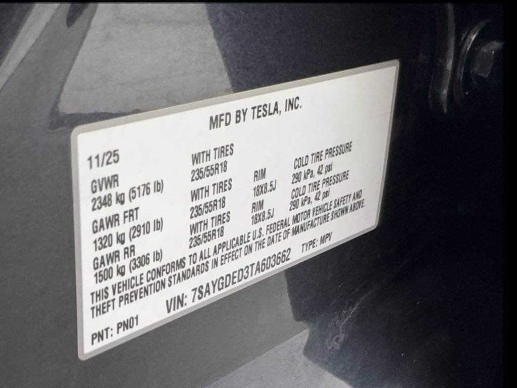 Used 2026 Tesla Model Y 2WD image 43